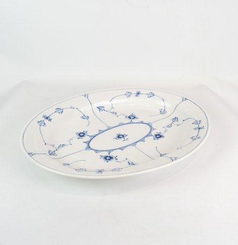 Serveringsfad - Royal Copenhagen - Musselmalet Riflet - Nr. 1/100
Flot stand
