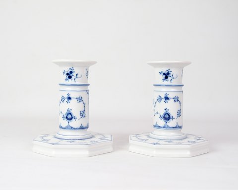 Set Of 2 Tall Candlesticks - No. 1/303 - Porcelain - Fluted Blue Fluted - Royal 
Copenhagen
Great condition
