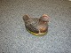 Old Piggy bank / hen in clay from around 1860. In perfect condition. 5000 m2 showroom.