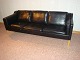 Børge Mogensen. 3 seater sofa model 2213, upholstered in black leather elegance, 5 years old, is in good condition 5000 m2 showroom